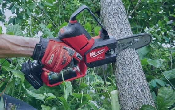 Mini Chainsaw Capabilities